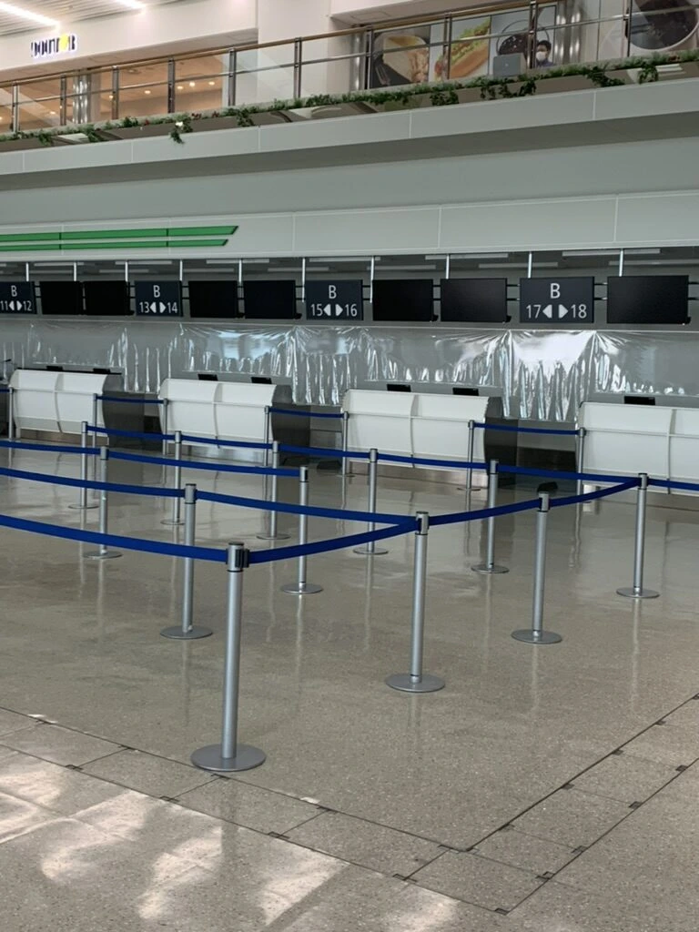 那覇空港の空いているチェックインカウンター