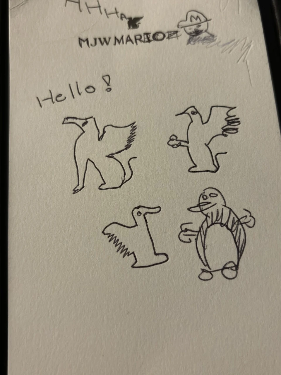 JWマリオットのグリフィンのロゴ入りメモ帳に描かれたグリフィンの落書き