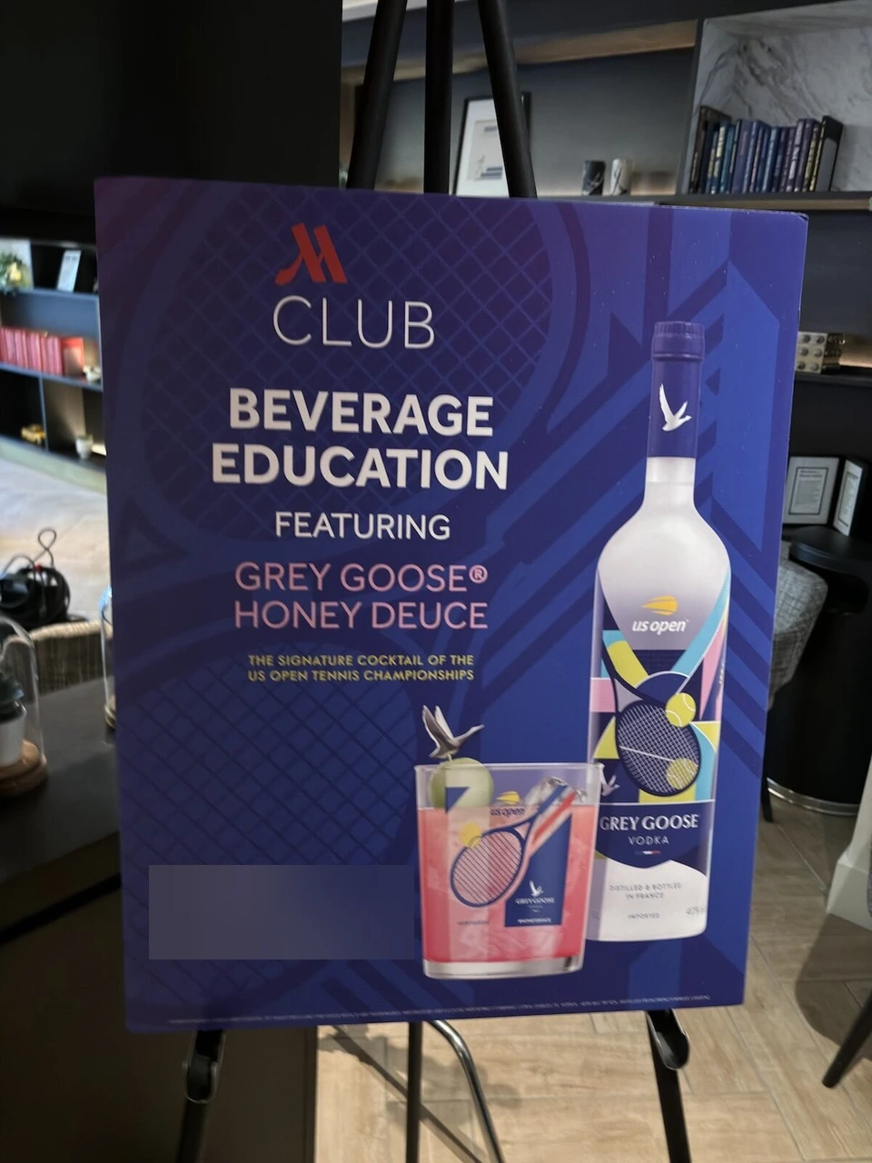 M CLUB BEVERAGE EDUCATIONのポスター。グレイグースのカクテルとカクテルイベントの案内