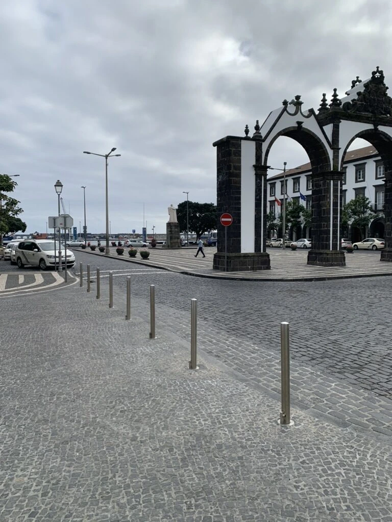 ポンタデルガダの3つのアーチの市門